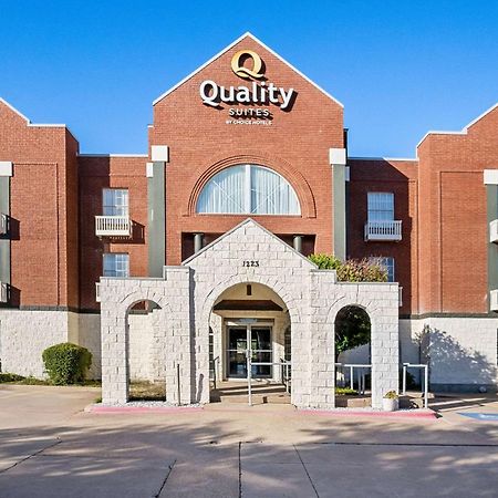 Quality Suites Irving-Las Colinas Bagian luar foto