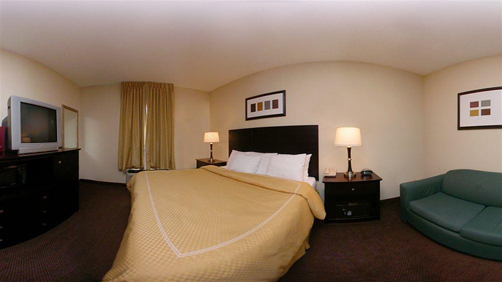 Quality Suites Irving-Las Colinas Bagian luar foto